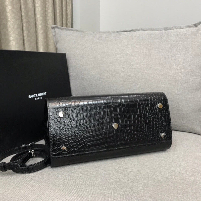 Amelia - YSL Bag - 2250