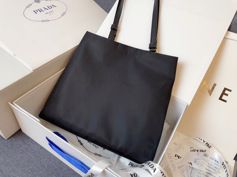 Amelia- PRDA  LUXURY BAGS - 632