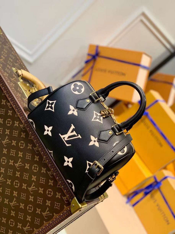 Fan Fashion Lu-Vi bags - 17457