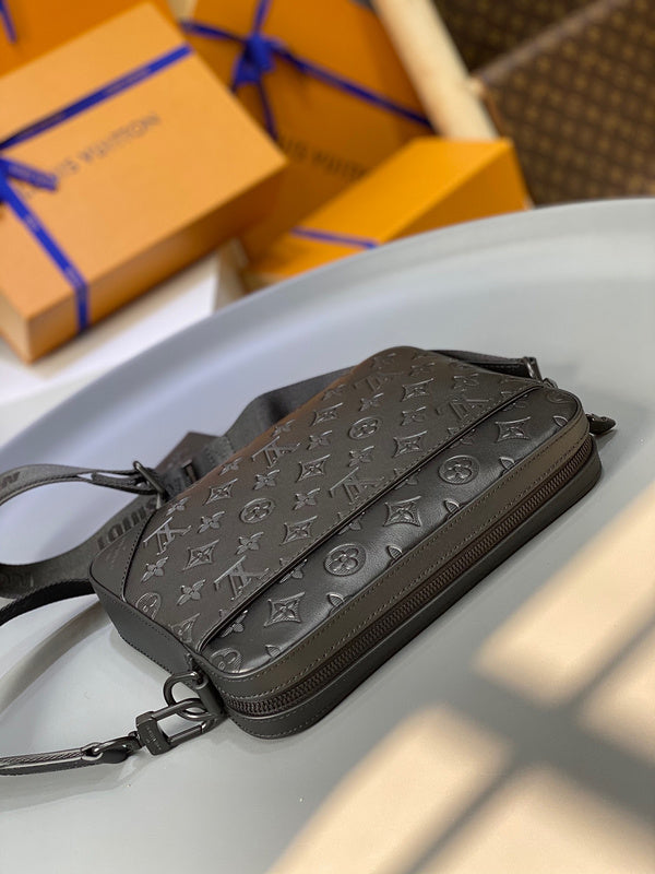Fan Fashion Lu-Vi bags - 17467