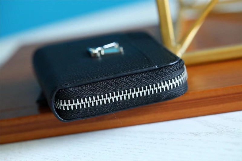 Fan Fashion Lu-Vi bags - 8923