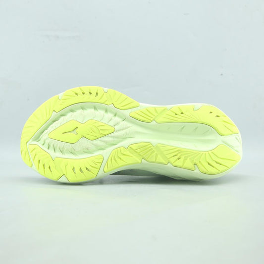 ASICS NOVABLAST 4