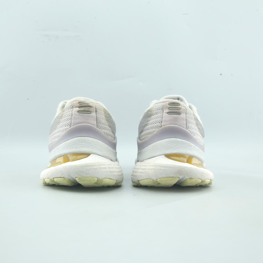 ASICS GEL KAYANO 28