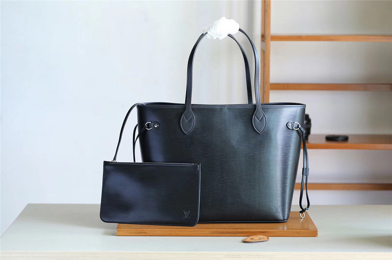Fan Fashion Lu-Vi bags - 8074
