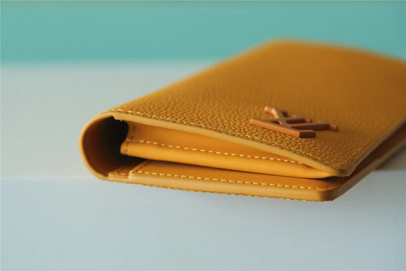 Fan Fashion Lu-Vi bags - 10592