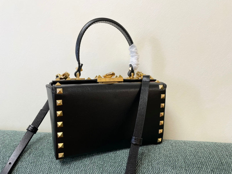 VAL LUXURY BAGS - FOR FASHION LOVERS  AFFORDABLE LUXURY BAGS- 1335