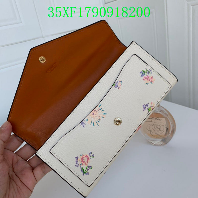 Amelia - CAH Wallet - 076