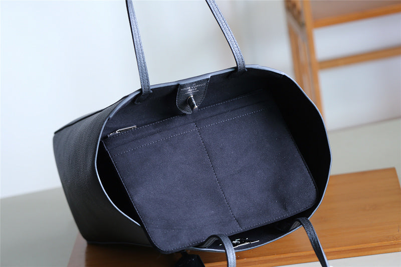Fan Fashion Lu-Vi bags - 8248