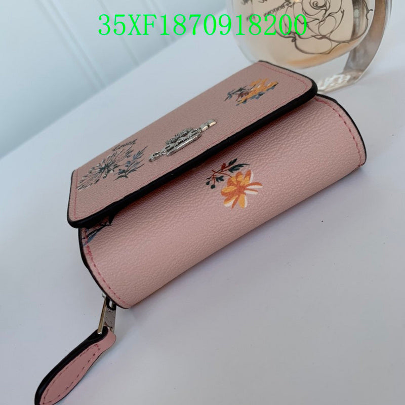 Amelia - CAH Wallet - 072