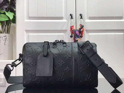 Fan Fashion Lu-Vi bags - 17417