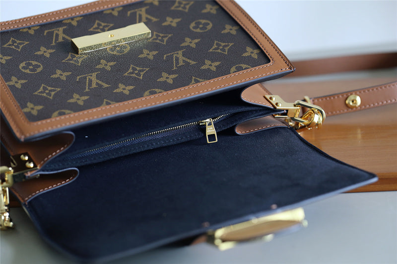 Fan Fashion Lu-Vi bags - 8141