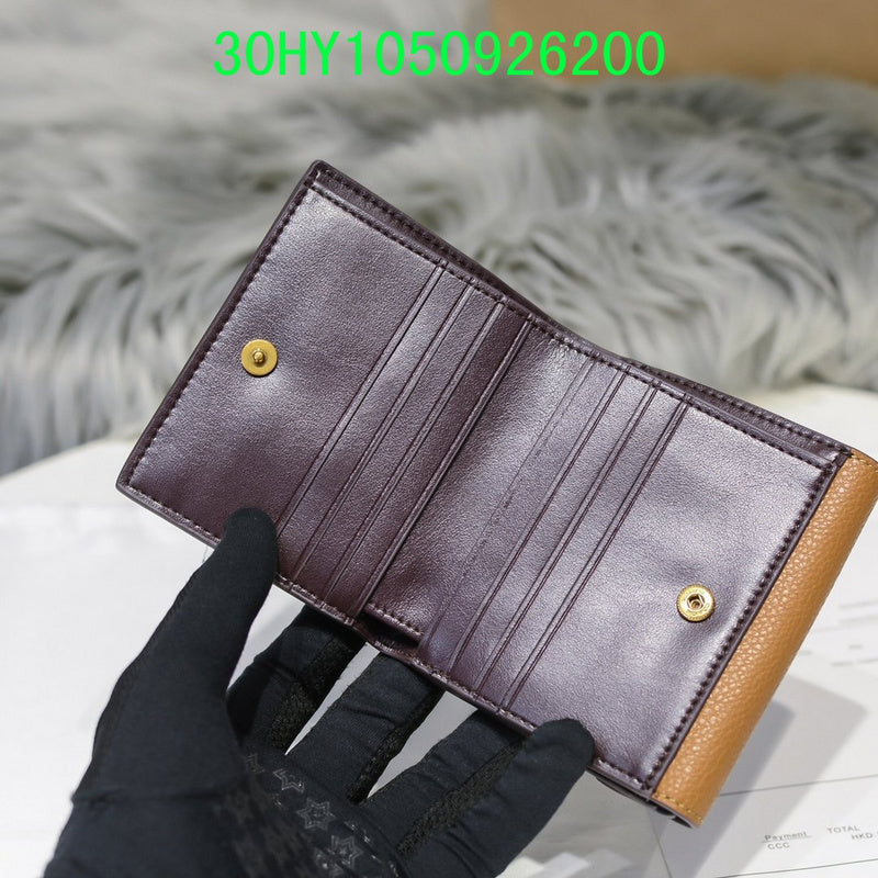 Amelia - CAH Wallet - 120