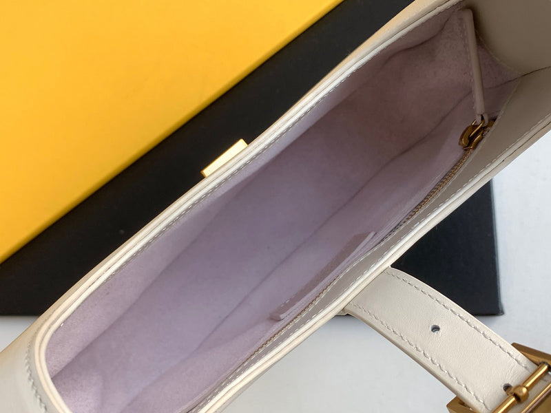 Amelia - YSL Bag - 4174