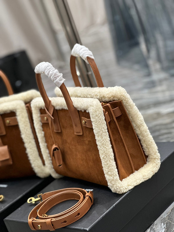 Amelia - YSL Bag - 3939