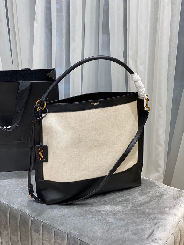 Amelia - YSL Bag - 4114
