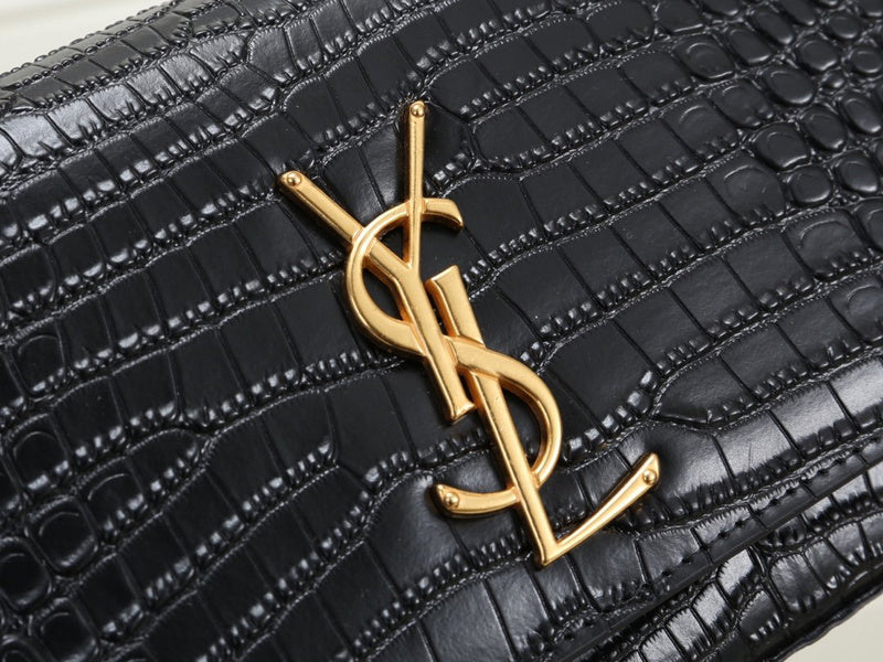 Amelia - YSL Bag - 3581