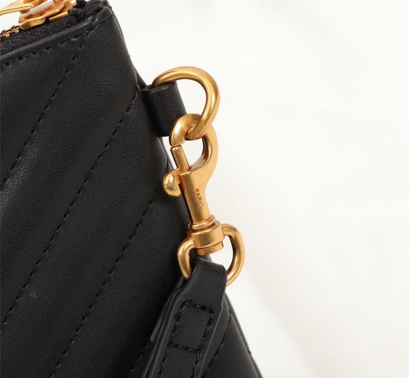 Amelia - YSL Bag - 2591