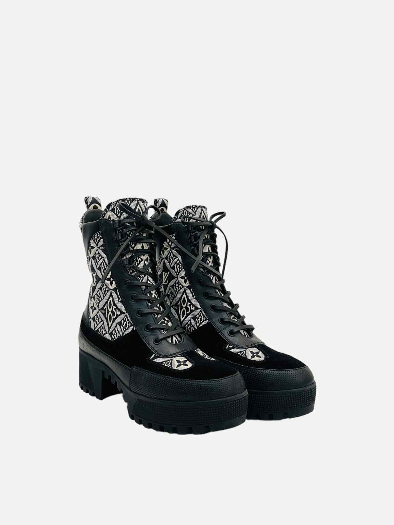 LOUIS VUITTON Black & White Size EU 40 Ankle Boots