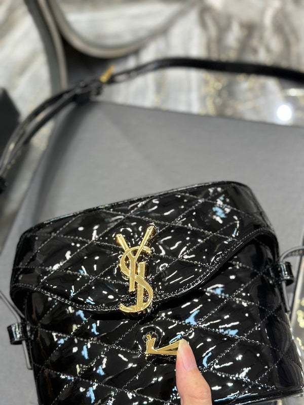 Amelia - YSL Bag - 1790