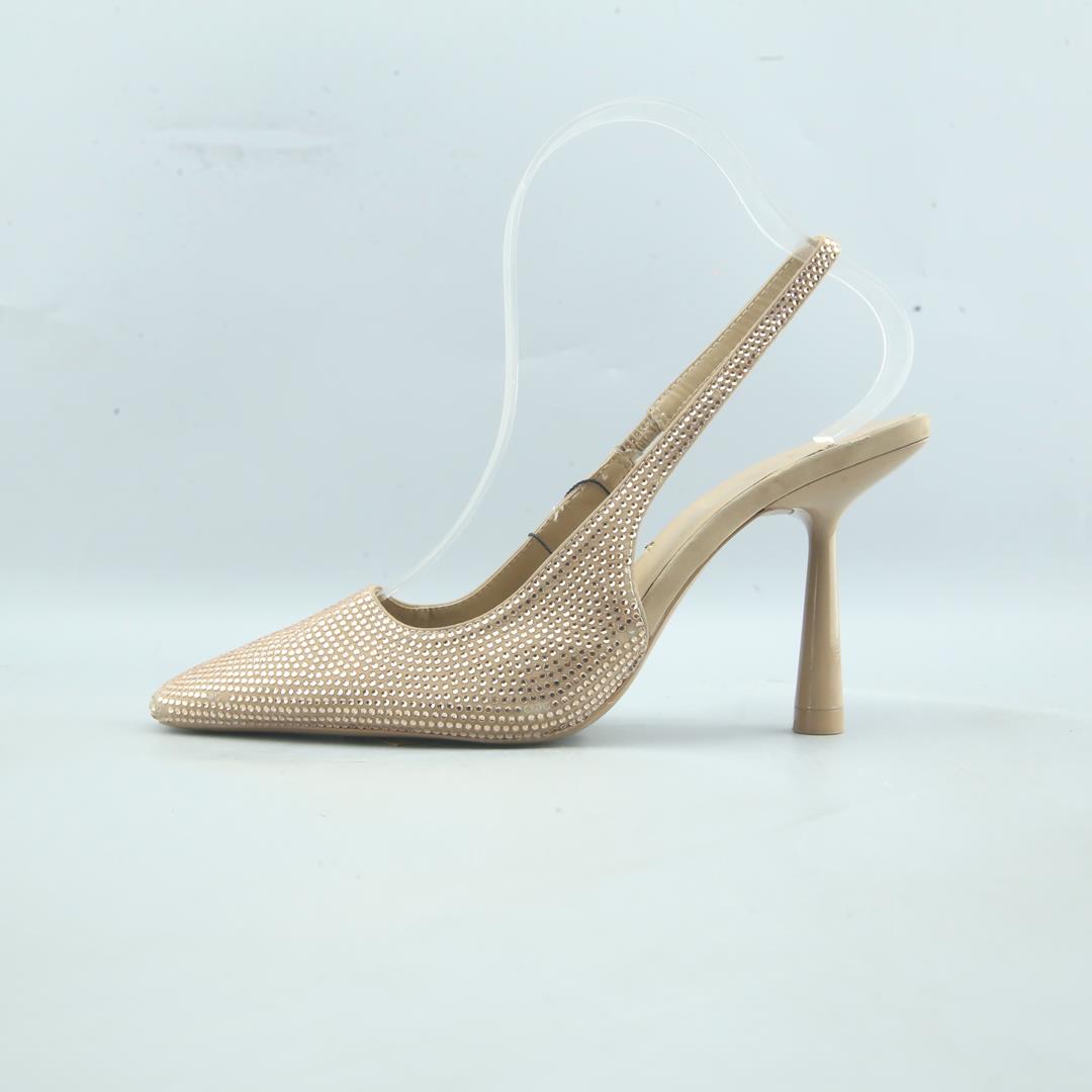 ZARA. .