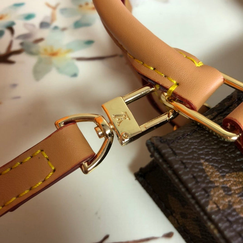 Fan Fashion Lu-Vi bags - 17784