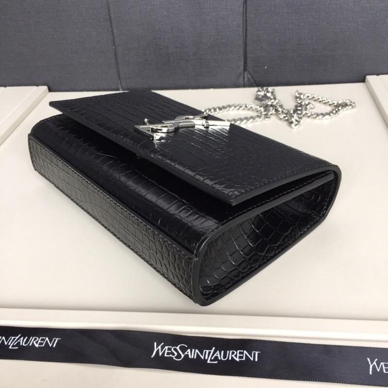 Amelia - YSL Bag - 2848