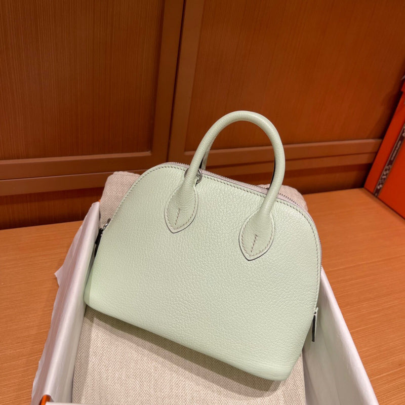 Amelia - HMS Bags - 1663
