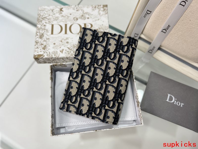 Amelia- Mix Wallets - 232