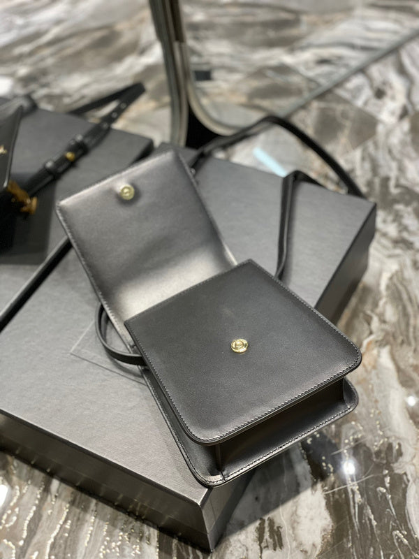 Amelia - YSL Bag - 3912