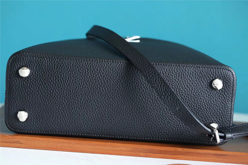 Fan Fashion Lu-Vi bags - 8360