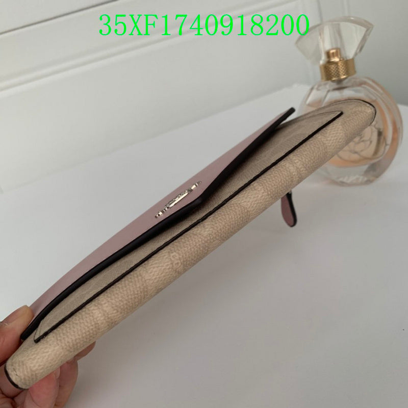 Amelia - CAH Wallet - 083
