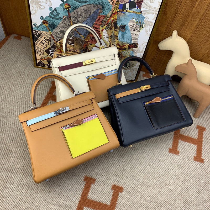 Amelia - HMS Bags - 1719