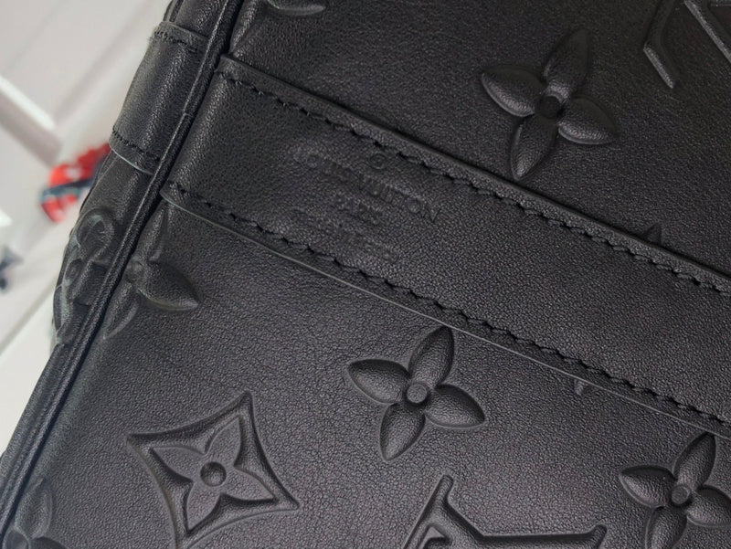 Fan Fashion Lu-Vi bags - 17416
