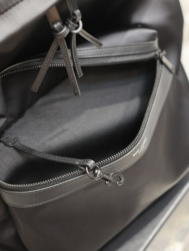 Amelia - YSL Bag - 3895