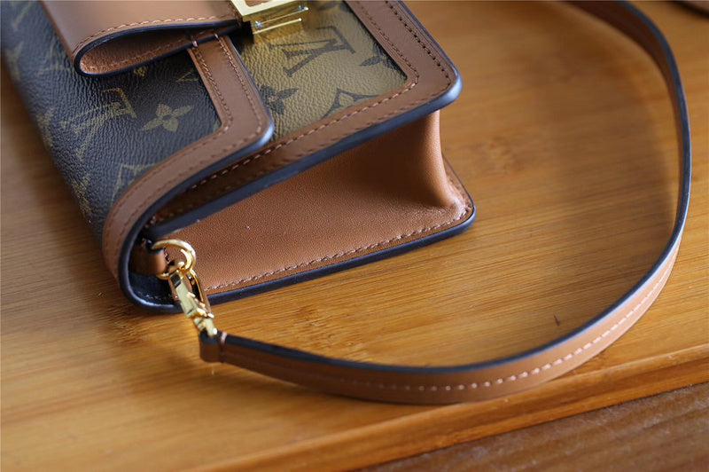 Fan Fashion Lu-Vi bags - 8137