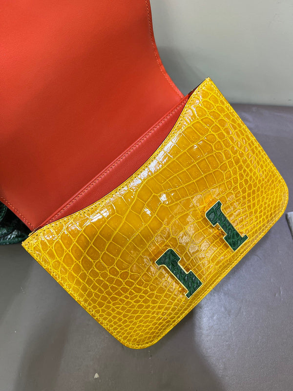Amelia - HMS Bags - 1657