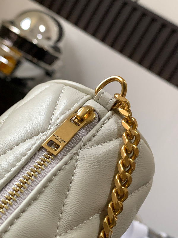 Amelia - YSL Bag - 4199