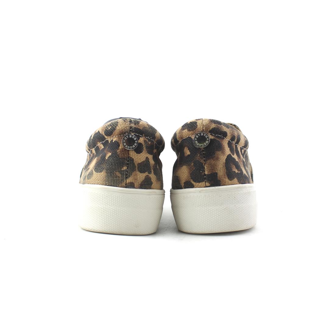 STEVE MADDEN GILLS