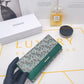 Amelia - CAH Wallet - 005