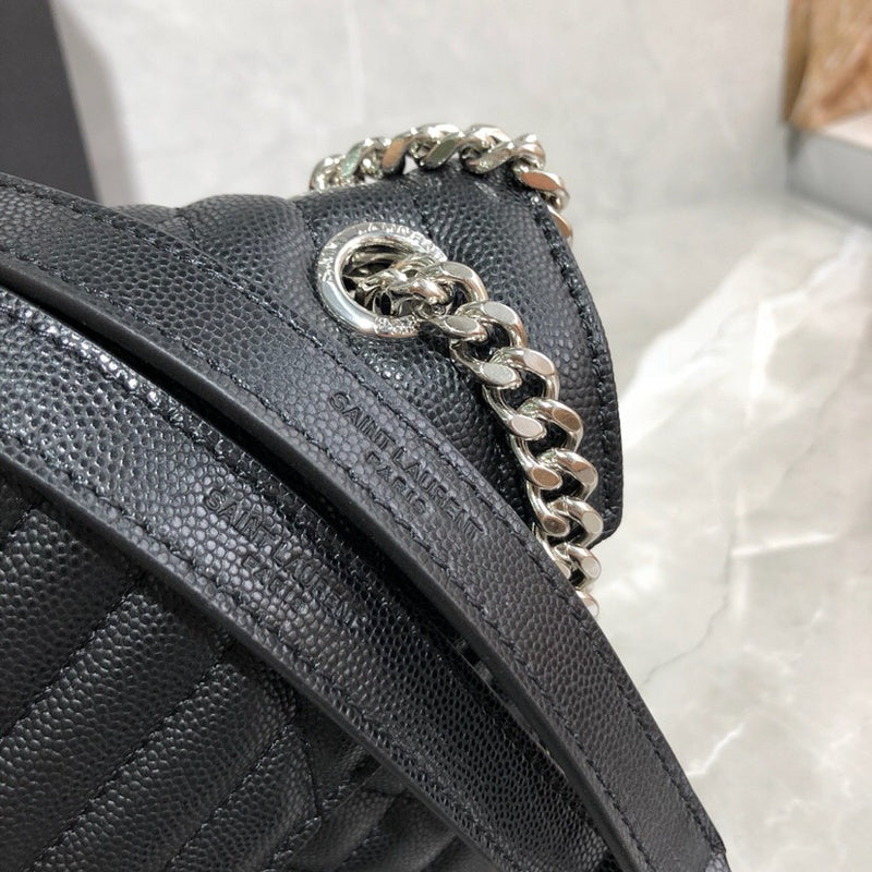 Amelia - YSL Bag - 4040