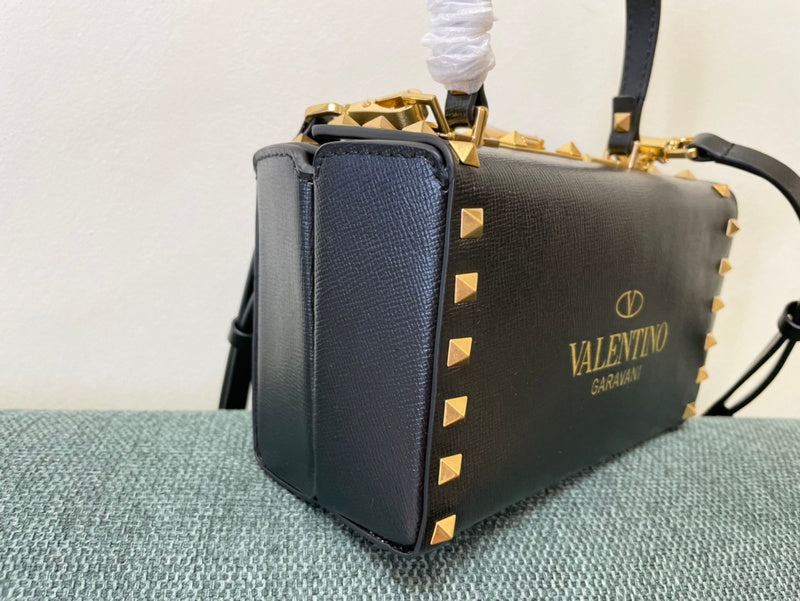 VAL LUXURY BAGS - FOR FASHION LOVERS  AFFORDABLE LUXURY BAGS- 1335