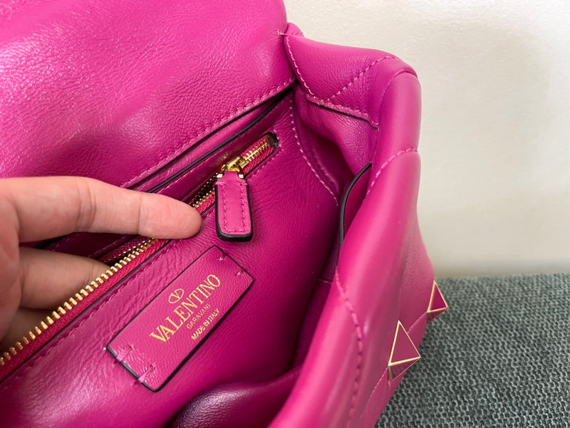 Amelia's Bag Gallery - VEL Bags - 365