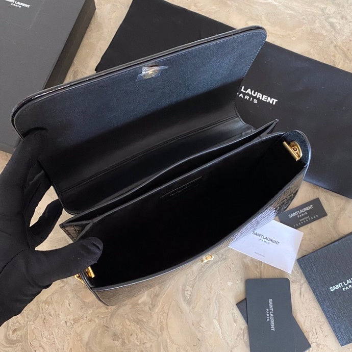 Amelia - YSL Bag - 3748