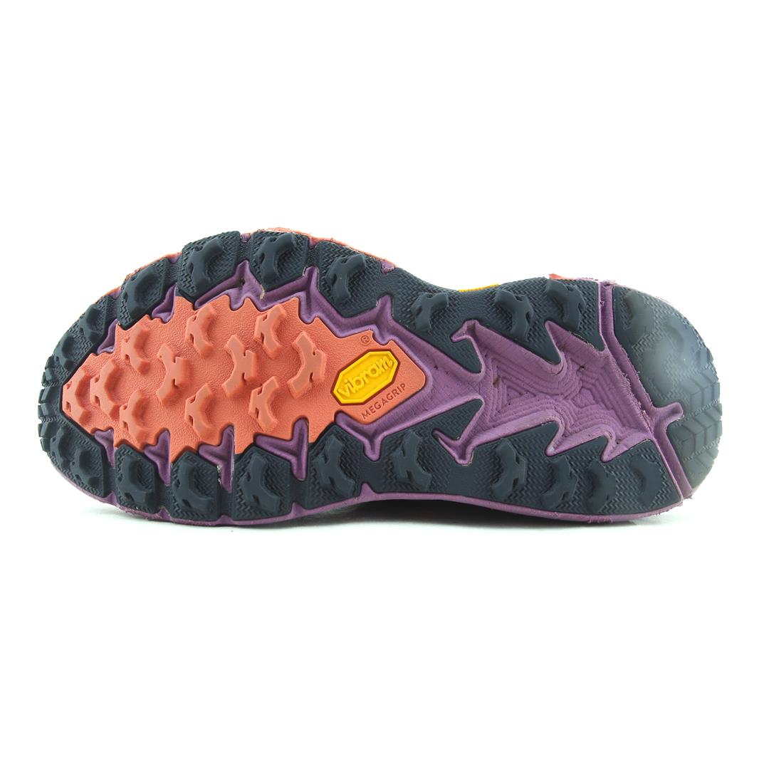 HOKA ONE ONE SPEEDGOAT 4