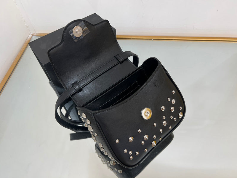 Amelia's Bag Gallery - VAR Bags - 003