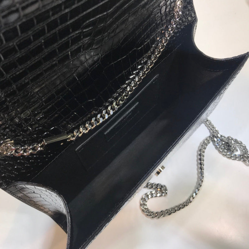 Amelia - YSL Bag - 2215