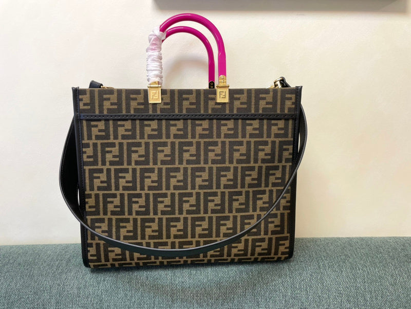 Amelia's Bag Gallery - VAR Bags - 213