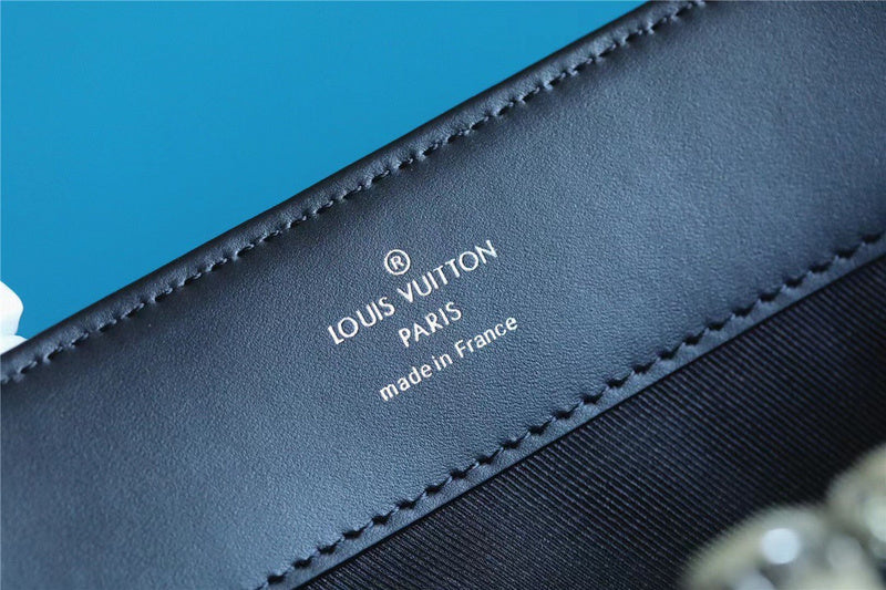 Fan Fashion Lu-Vi bags - 9804