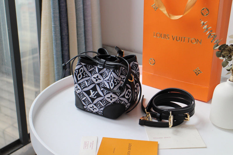 Amelia - LV Bags - 12999