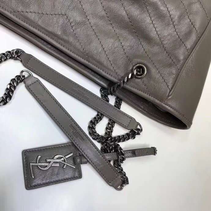 Amelia - YSL Bag - 2765